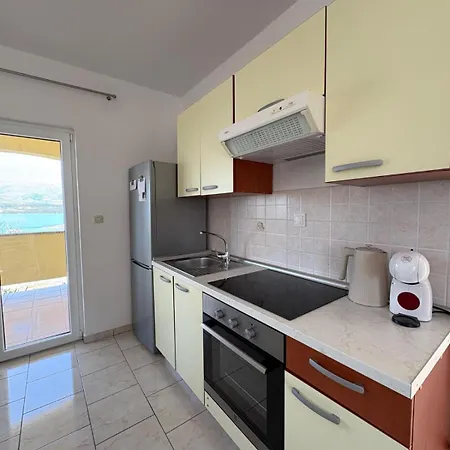 Mikecin Novigrad (Dalmatia)