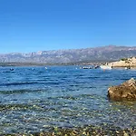 Mikecin * Novigrad (Dalmatia)