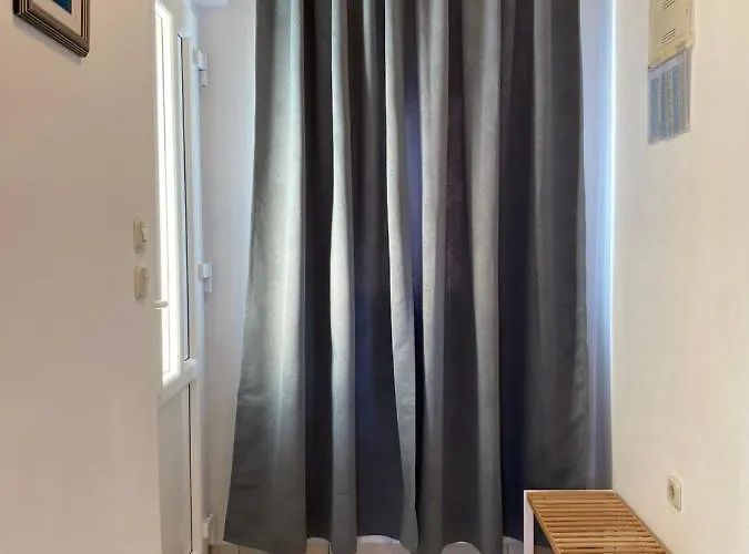 Mikecin Lägenhet Novigrad (Dalmatia)